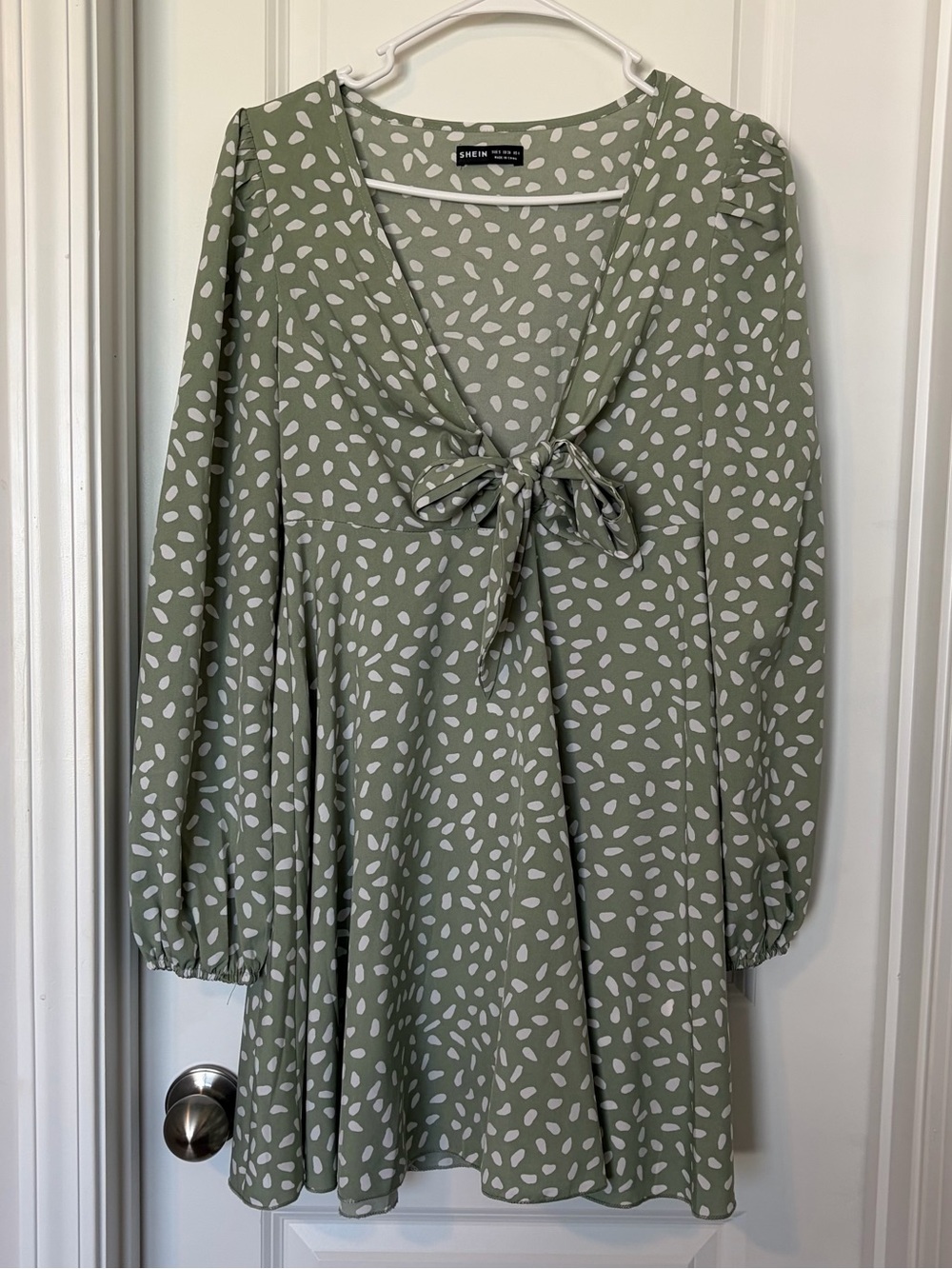 SHEIN Olive Green Tie-Front Long Sleeve Mini Dress
Size S